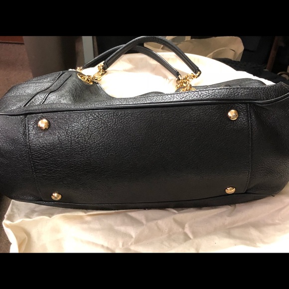 Black ferragamo handbag - Picture 5 of 8